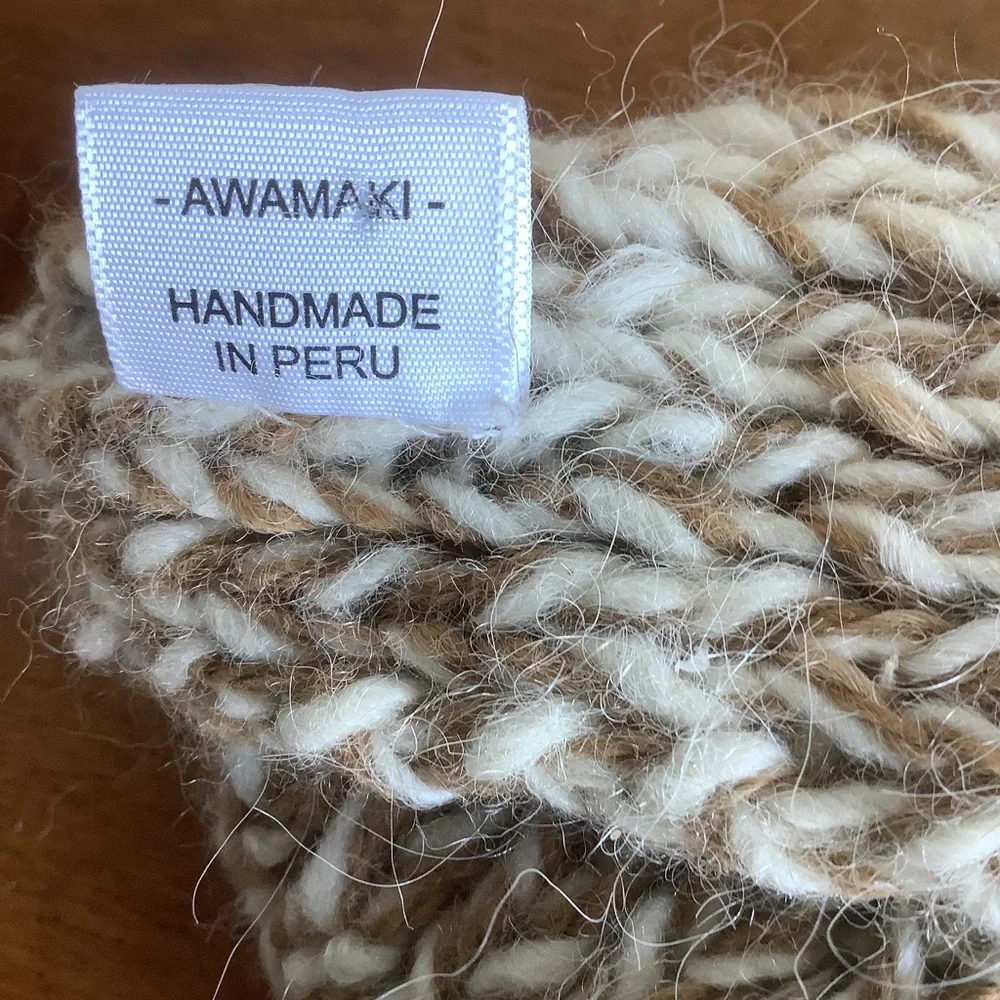 New Awamaki Peruvian Handmade Alpaca Wool Knit Scarf with Pom- Poms